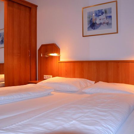 Hotel Haus Am Park Bad Homburg vor der Hoehe Luaran gambar